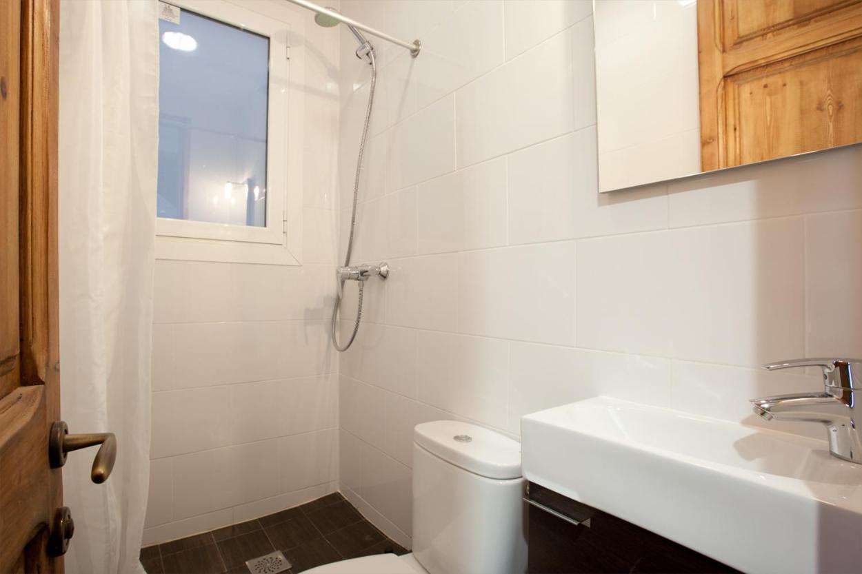 2-Bedroom Apartment For Families Barcelona Zewnętrze zdjęcie